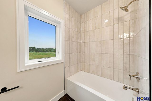 9210 Triana Lane, Lincoln, NE 68510
