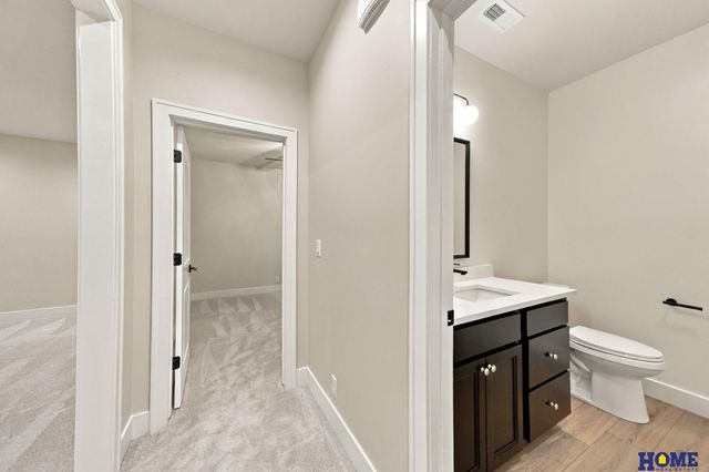 9210 Triana Lane, Lincoln, NE 68510