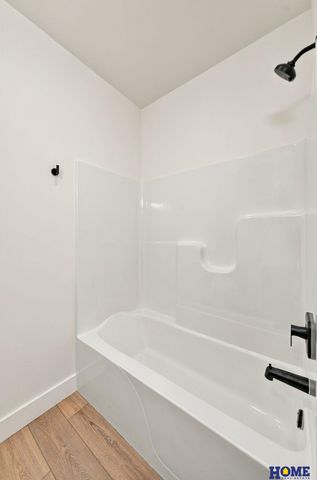 9210 Triana Lane, Lincoln, NE 68510