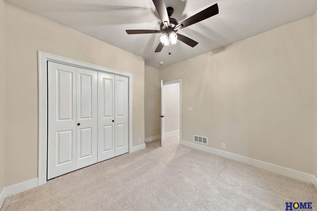 9210 Triana Lane, Lincoln, NE 68510