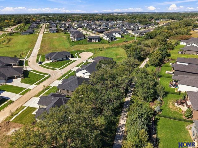 9210 Triana Lane, Lincoln, NE 68510