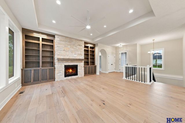 9210 Triana Lane, Lincoln, NE 68510