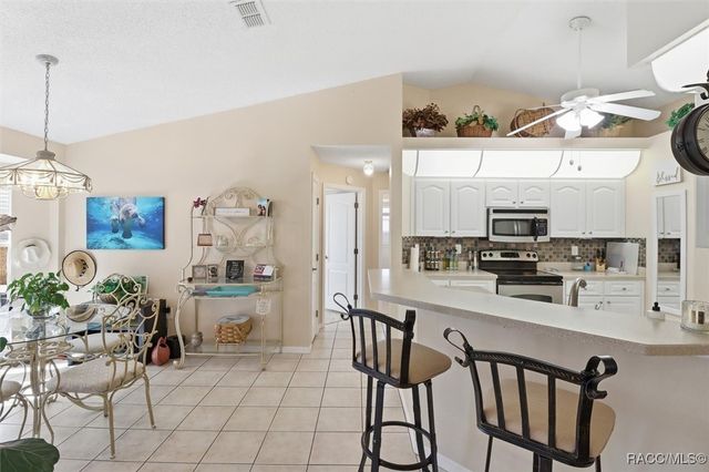 11440 W Waterway Drive, Homosassa, FL 34448