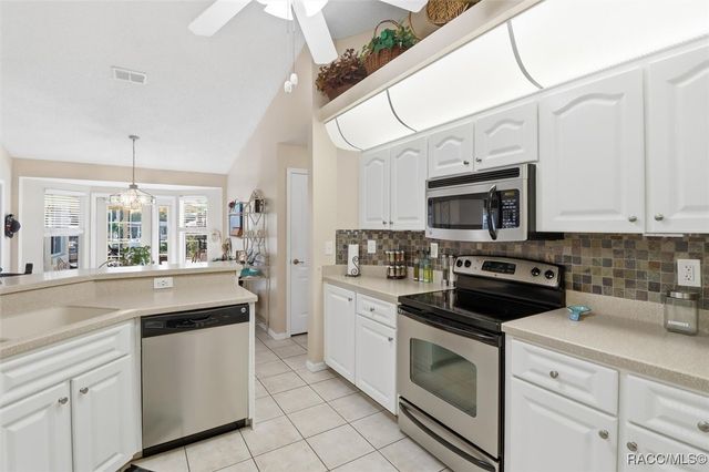 11440 W Waterway Drive, Homosassa, FL 34448