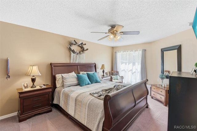 11440 W Waterway Drive, Homosassa, FL 34448