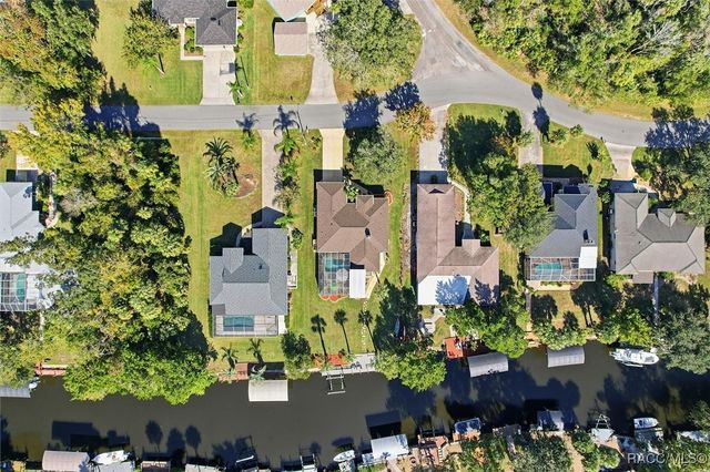 11440 W Waterway Drive, Homosassa, FL 34448