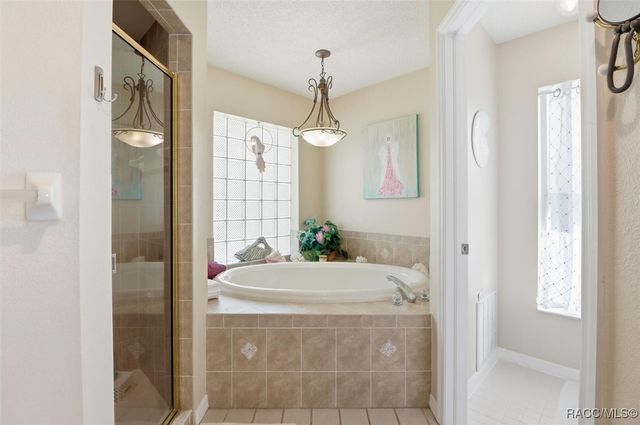 11440 W Waterway Drive, Homosassa, FL 34448