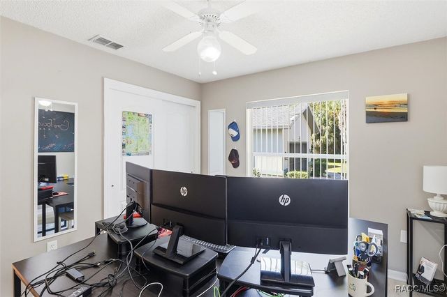 11440 W Waterway Drive, Homosassa, FL 34448