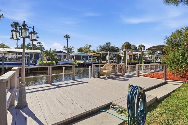 11440 W Waterway Drive, Homosassa, FL 34448