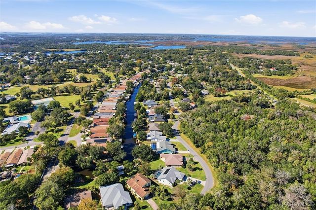 11440 W Waterway Drive, Homosassa, FL 34448