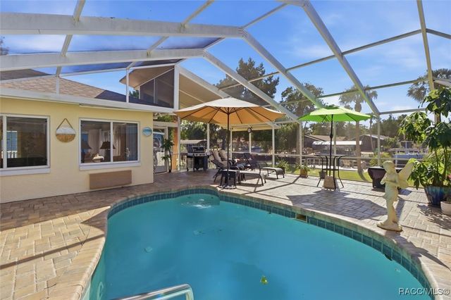 11440 W Waterway Drive, Homosassa, FL 34448