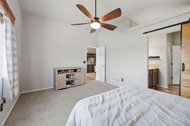 1073 W Mescalero Dr, Pueblo, CO 81007