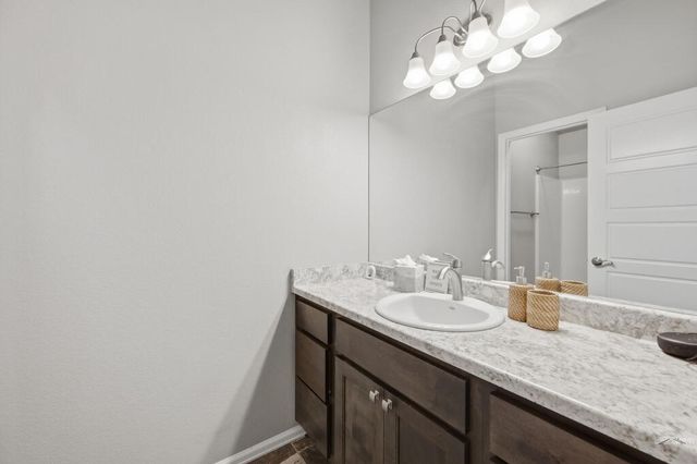 1073 W Mescalero Dr, Pueblo, CO 81007