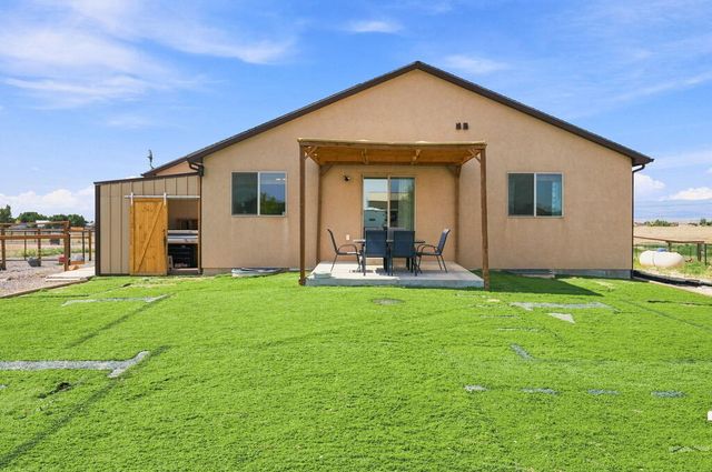 1073 W Mescalero Dr, Pueblo, CO 81007