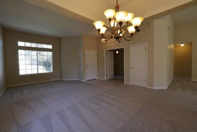 8724 Kentshire Way, Sacramento, CA 95828