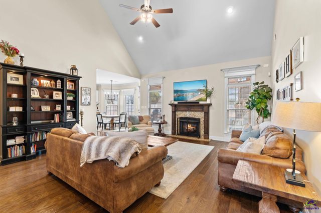 1008 Chattahoochee Drive, Bonaire, GA 31005