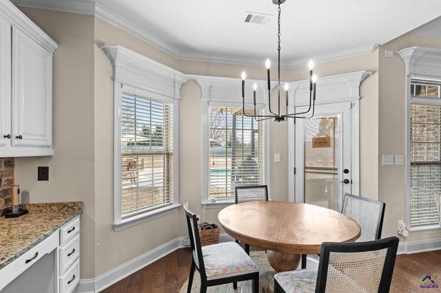 1008 Chattahoochee Drive, Bonaire, GA 31005