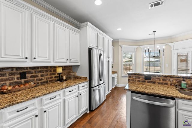 1008 Chattahoochee Drive, Bonaire, GA 31005