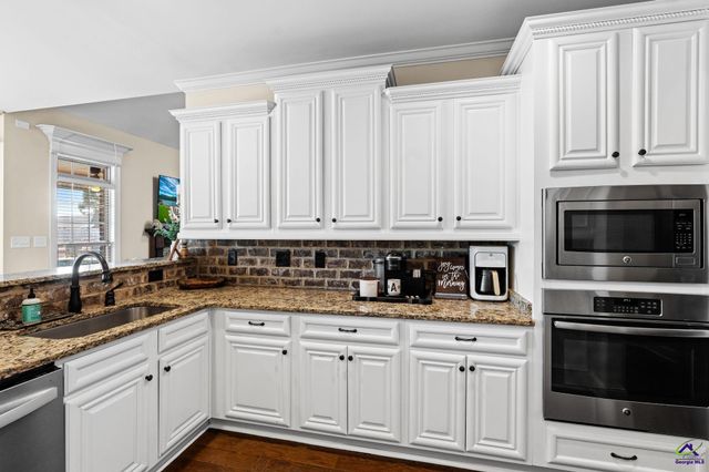 1008 Chattahoochee Drive, Bonaire, GA 31005