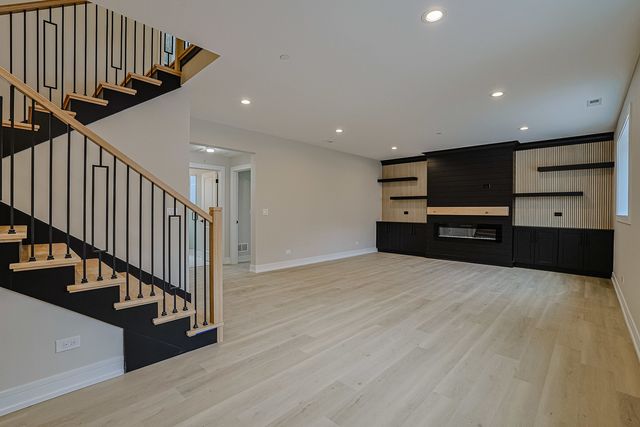 11520 S Leclaire Avenue, Alsip, IL 60803