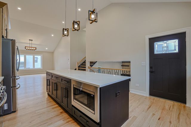 11520 S Leclaire Avenue, Alsip, IL 60803