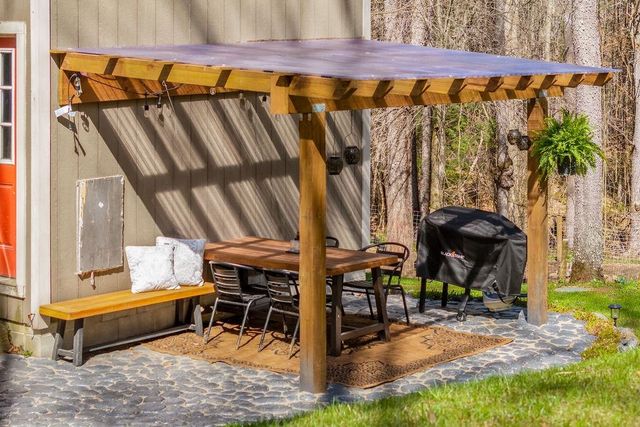 39 Parsonage Road, Cornish, NH 03745