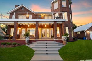 403 Sparkling Springs Dr., Boerne, TX 78006