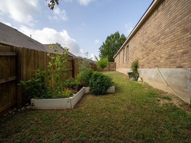 572 Big Meadow RD, Austin, TX 78737