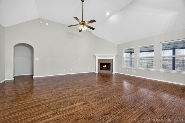 9101 N 153rd Court E, Owasso, OK 74055