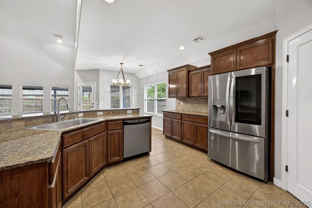 9101 N 153rd Court E, Owasso, OK 74055