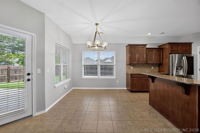 9101 N 153rd Court E, Owasso, OK 74055