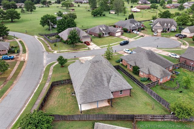 9101 N 153rd Court E, Owasso, OK 74055