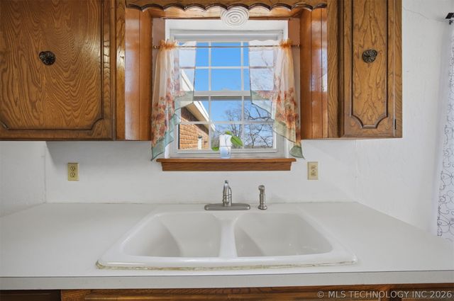 3348 Hardy Springs, Mcalester, OK 74501