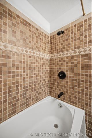 3348 Hardy Springs, Mcalester, OK 74501