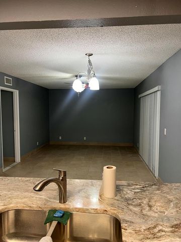 1661 E Balfour Point Drive E, West Palm Beach, FL 33411