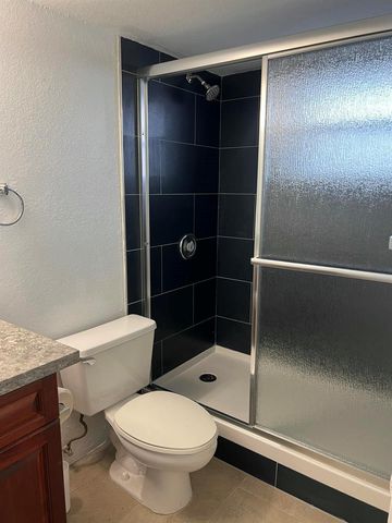 1661 E Balfour Point Drive E, West Palm Beach, FL 33411
