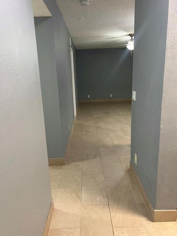 1661 E Balfour Point Drive E, West Palm Beach, FL 33411