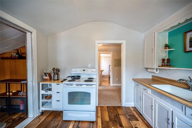 1226 E 6th Street, Royal Oak, MI 48067