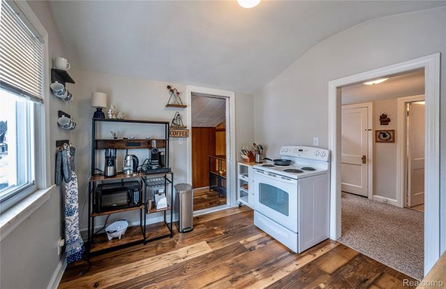 1226 E 6th Street, Royal Oak, MI 48067