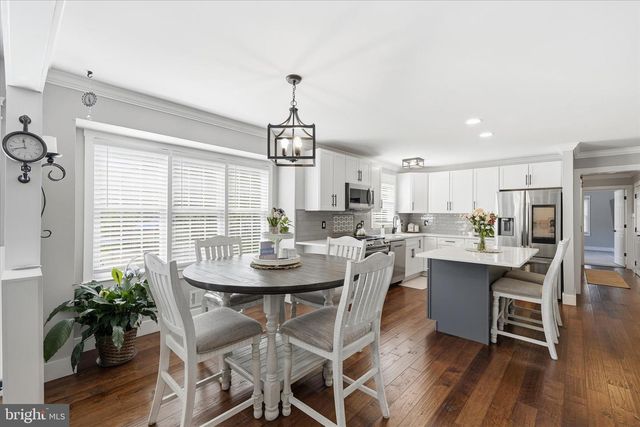 176 WARREN GROVE RD, Barnegat, NJ 08005