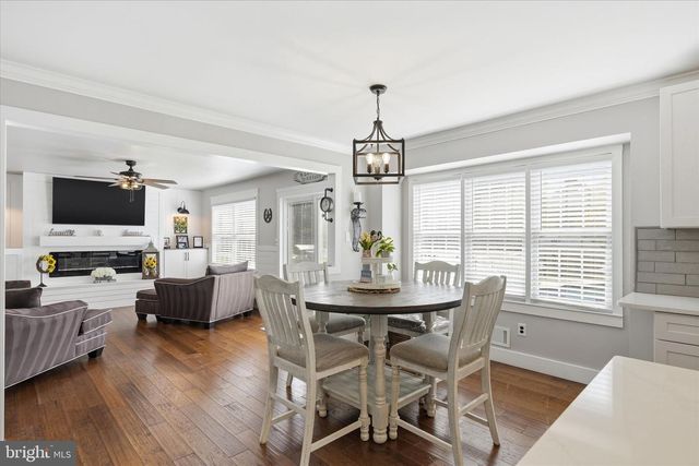176 WARREN GROVE RD, Barnegat, NJ 08005