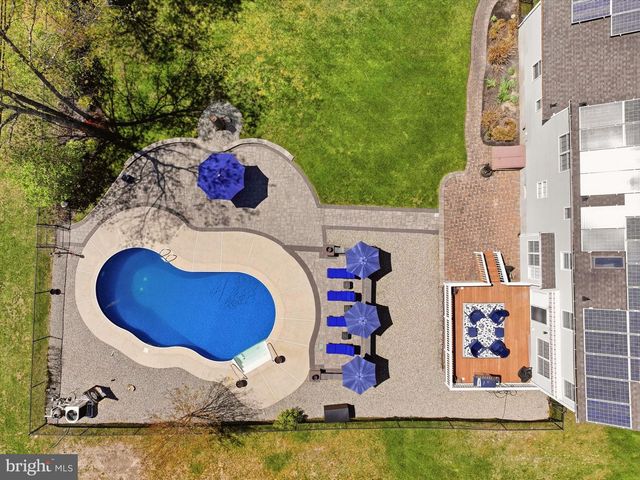 176 WARREN GROVE RD, Barnegat, NJ 08005