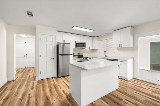 4111 NW 20TH DRIVE, Gainesville, FL 32605