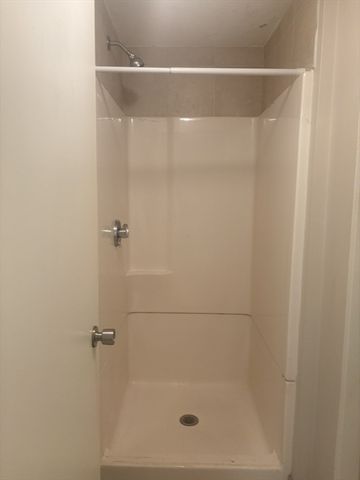 86 Maple Street 1, Waltham, MA 02453
