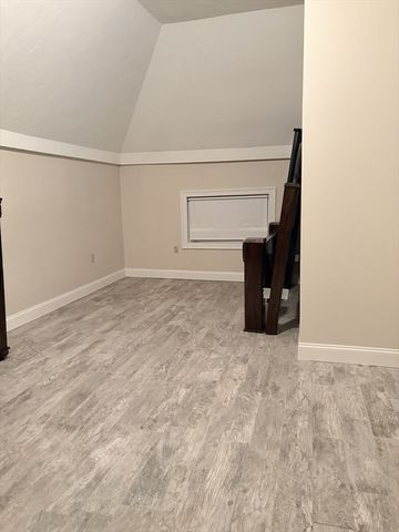 86 Maple Street 1, Waltham, MA 02453