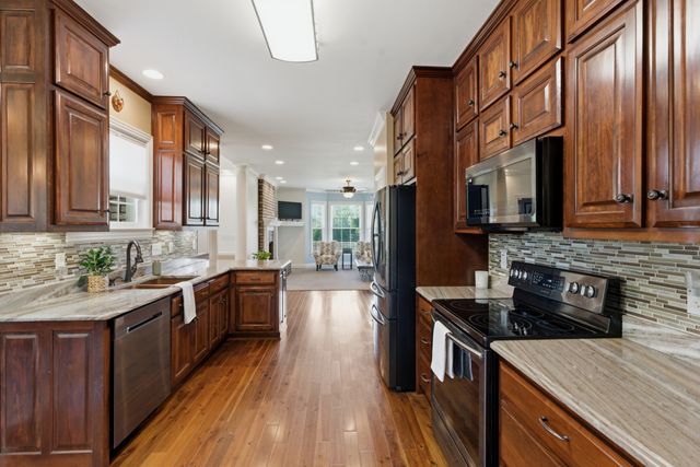 239 Grandview Cir, Gallatin, TN 37066