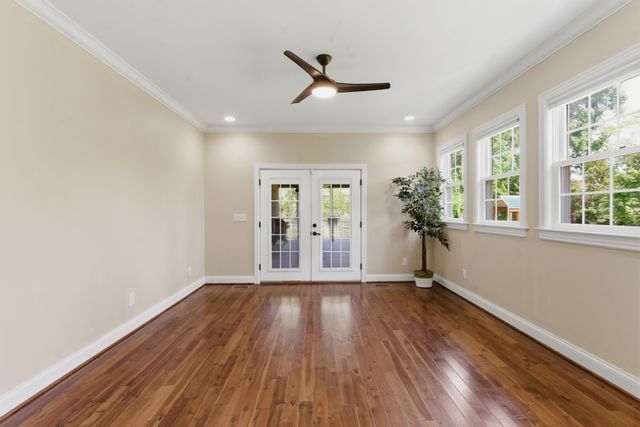 239 Grandview Cir, Gallatin, TN 37066