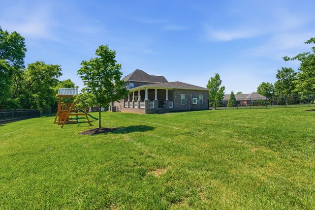 239 Grandview Cir, Gallatin, TN 37066