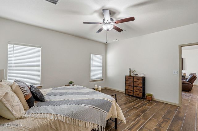 841 MAGNOLIA PARK Street, Santa Teresa, NM 88008