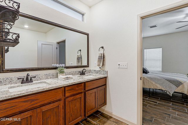 841 MAGNOLIA PARK Street, Santa Teresa, NM 88008